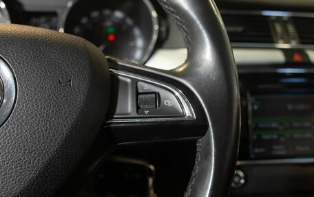 Skoda Superb III рестайлинг, 2014 год, 1 085 000 рублей, 26 фотография