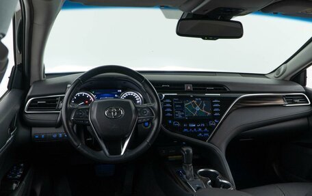 Toyota Camry, 2021 год, 3 217 444 рублей, 6 фотография