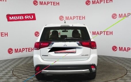 Mitsubishi Outlander III рестайлинг 3, 2016 год, 1 365 000 рублей, 6 фотография