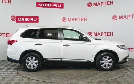 Mitsubishi Outlander III рестайлинг 3, 2016 год, 1 365 000 рублей, 4 фотография