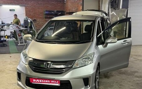 Honda Freed I, 2014 год, 1 490 000 рублей, 2 фотография