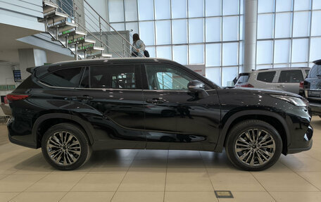Toyota Highlander, 2026 год, 5 990 000 рублей, 4 фотография
