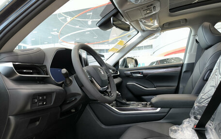 Toyota Highlander, 2026 год, 5 990 000 рублей, 16 фотография