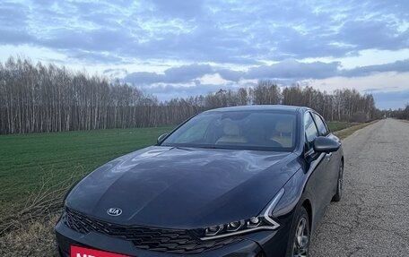 KIA K5, 2021 год, 3 300 000 рублей, 1 фотография