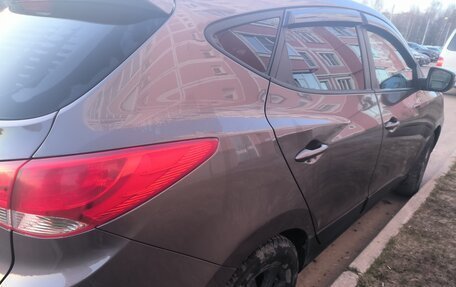 Hyundai ix35 I рестайлинг, 2015 год, 1 450 000 рублей, 10 фотография