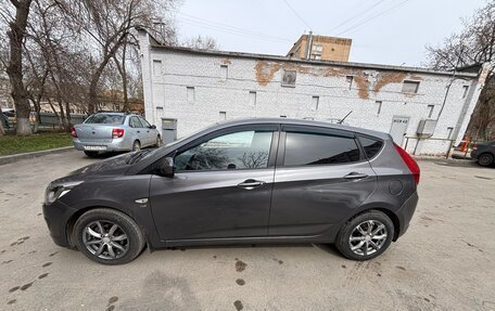 Hyundai Solaris II рестайлинг, 2015 год, 920 000 рублей, 4 фотография