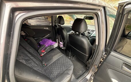 Hyundai Solaris II рестайлинг, 2015 год, 920 000 рублей, 10 фотография