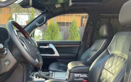 Toyota Land Cruiser 200, 2018 год, 6 350 000 рублей, 11 фотография