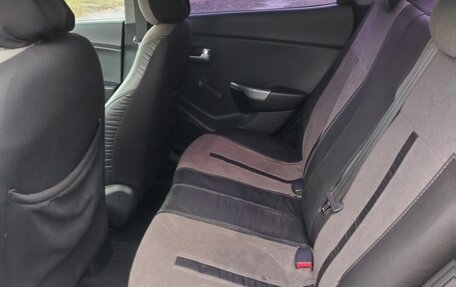 KIA Rio III рестайлинг, 2013 год, 950 000 рублей, 10 фотография