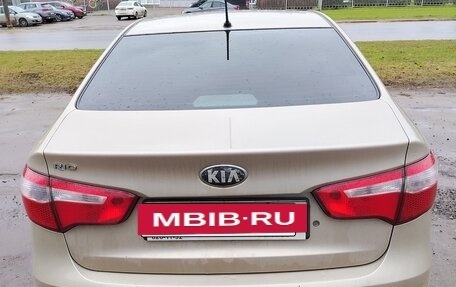 KIA Rio III рестайлинг, 2013 год, 950 000 рублей, 4 фотография