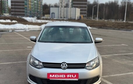 Volkswagen Polo VI (EU Market), 2015 год, 797 000 рублей, 2 фотография