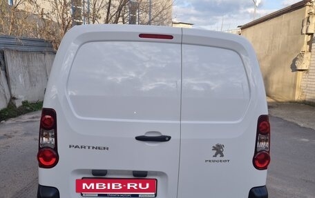 Peugeot Partner II рестайлинг 2, 2020 год, 1 800 000 рублей, 6 фотография