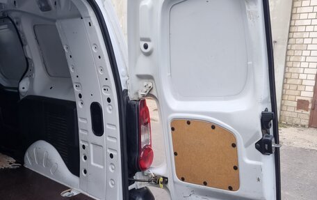 Peugeot Partner II рестайлинг 2, 2020 год, 1 800 000 рублей, 11 фотография