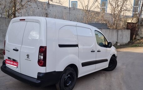 Peugeot Partner II рестайлинг 2, 2020 год, 1 800 000 рублей, 5 фотография