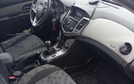 Chevrolet Cruze II, 2012 год, 830 000 рублей, 6 фотография