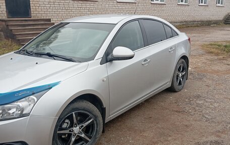 Chevrolet Cruze II, 2012 год, 830 000 рублей, 9 фотография