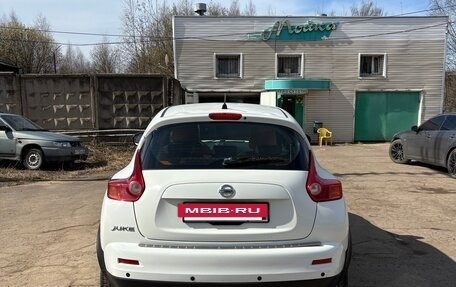 Nissan Juke II, 2011 год, 809 000 рублей, 5 фотография