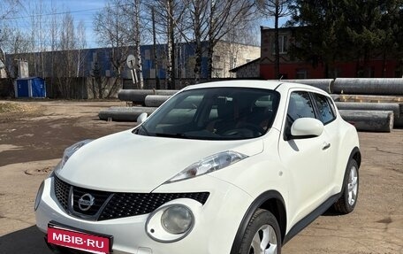 Nissan Juke II, 2011 год, 809 000 рублей, 2 фотография