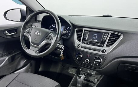 Hyundai Solaris II рестайлинг, 2019 год, 1 350 000 рублей, 13 фотография