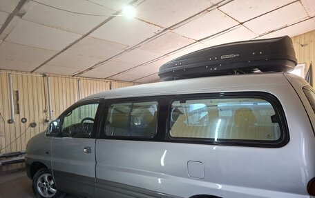 Hyundai Starex I рестайлинг, 2006 год, 650 000 рублей, 1 фотография