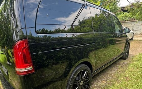 Mercedes-Benz V-Класс, 2023 год, 10 200 000 рублей, 2 фотография