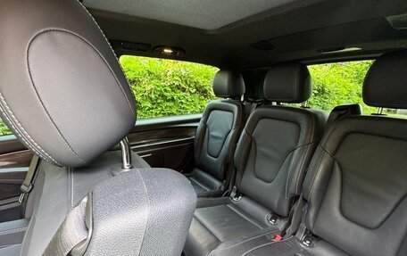 Mercedes-Benz V-Класс, 2023 год, 10 200 000 рублей, 16 фотография