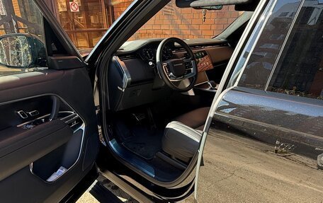 Land Rover Range Rover IV рестайлинг, 2023 год, 22 000 000 рублей, 12 фотография