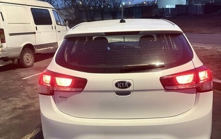 KIA Rio III рестайлинг, 2017 год, 1 065 000 рублей, 4 фотография