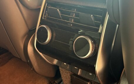 Land Rover Range Rover IV рестайлинг, 2023 год, 22 000 000 рублей, 20 фотография