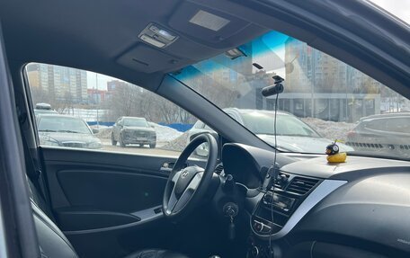 Hyundai Solaris II рестайлинг, 2011 год, 720 000 рублей, 6 фотография