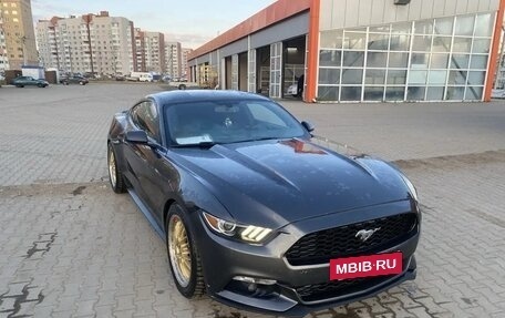 Ford Mustang VI рестайлинг, 2014 год, 2 400 000 рублей, 7 фотография