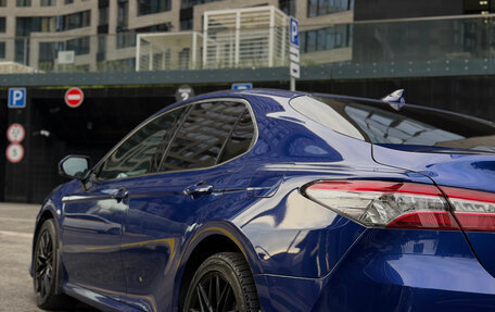 Toyota Camry, 2021 год, 2 850 000 рублей, 5 фотография