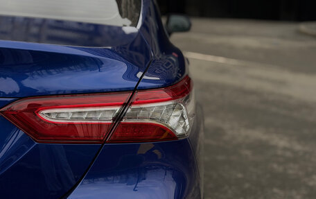 Toyota Camry, 2021 год, 2 850 000 рублей, 9 фотография