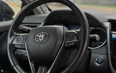 Toyota Camry, 2021 год, 2 850 000 рублей, 12 фотография