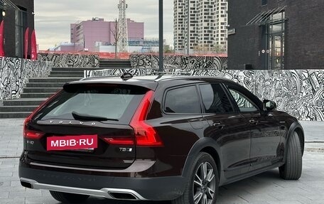 Volvo V90 Cross Country I рестайлинг, 2018 год, 3 500 000 рублей, 4 фотография