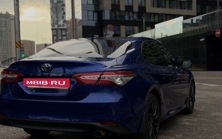 Toyota Camry, 2021 год, 2 850 000 рублей, 7 фотография