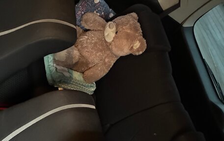 Mazda Biante, 2010 год, 980 000 рублей, 8 фотография