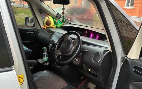 Mazda Biante, 2010 год, 980 000 рублей, 11 фотография