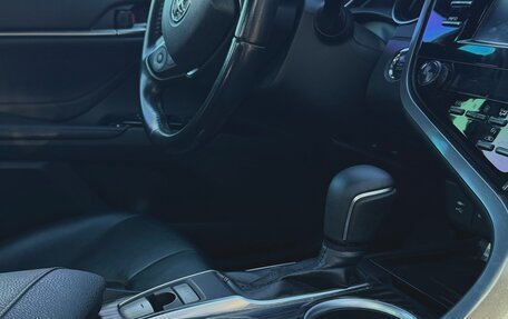 Toyota Camry, 2018 год, 2 950 000 рублей, 12 фотография