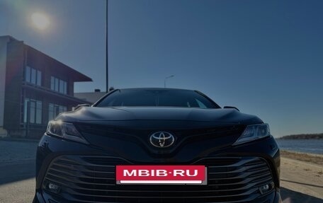 Toyota Camry, 2018 год, 2 950 000 рублей, 4 фотография