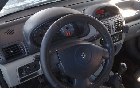 Renault Symbol I, 2005 год, 330 000 рублей, 4 фотография