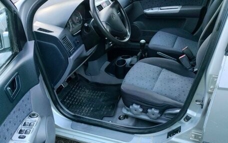 Hyundai Getz I рестайлинг, 2002 год, 300 000 рублей, 7 фотография