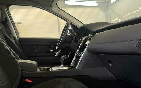 Land Rover Discovery Sport I рестайлинг, 2019 год, 4 150 000 рублей, 15 фотография