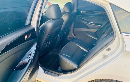 Hyundai Sonata VI, 2010 год, 913 000 рублей, 4 фотография