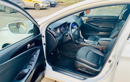 Hyundai Sonata VI, 2010 год, 913 000 рублей, 7 фотография