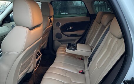 Land Rover Range Rover Evoque I, 2015 год, 2 300 000 рублей, 32 фотография