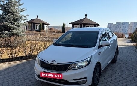 KIA Rio III рестайлинг, 2015 год, 710 000 рублей, 2 фотография