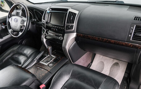 Toyota Land Cruiser 200, 2013 год, 4 399 000 рублей, 13 фотография