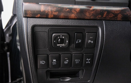 Toyota Land Cruiser 200, 2013 год, 4 399 000 рублей, 18 фотография