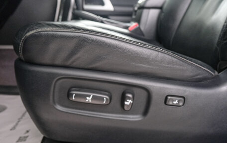 Toyota Land Cruiser 200, 2013 год, 4 399 000 рублей, 19 фотография